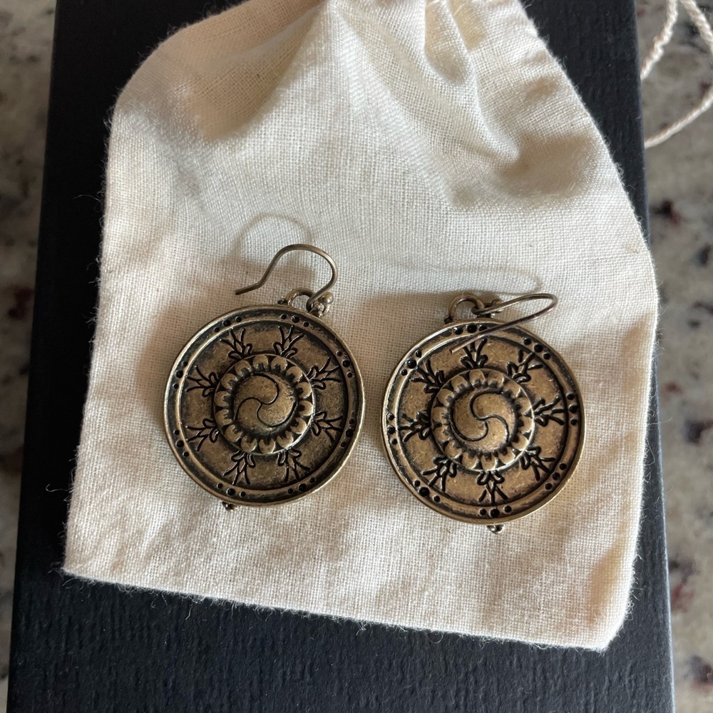 Lucky brand double sided design earrings